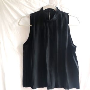 Banana Republic pleated top, Black, Size S